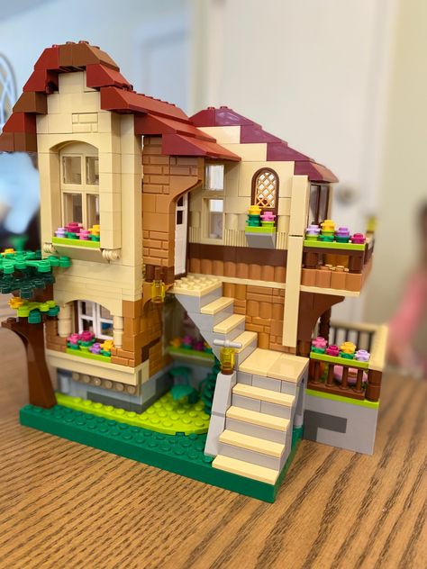 Cute Lego House Ideas, Diy Lego Builds, Lego House Ideas Easy Instructions, Easy Lego Builds, Lego House Ideas Furniture, Hannah Williams, Easy Lego Creations, Lego House Ideas, Lego Houses