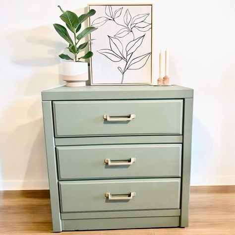 SOLD Vintage solid wood 3-drawer dresser by Lea Furniture - Refinished in Fusion Mineral Paint in the color “Carriage House” - a beautiful sage green with a soft matte finish. Dimensions: 30”L x 31.5”H x 18”D ••••••••• Message to claim or linked link in my bio 🫶🏼 Green Dresser, 3 Drawer Dresser, Cottage Kitchens, Fusion Mineral Paint, Carriage House, Mineral Paint, Drawer Dresser, 3 Drawer, Refinishing Furniture