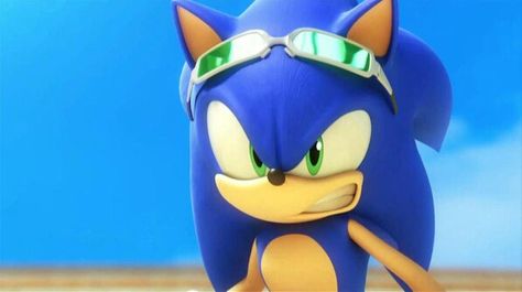 HE'S EVEN CUTER WHEN HE'S ANGRY!!! Angry Sonic from Sonic Zero Gravity. I think Jet pissed him off Sonic Free Riders, Sonic Runners, Sonic Riders, Hedgehog Drawing, Sonic Dash, Hedgehog Movie, Sonic Funny, Sonic 3, Sonic Franchise