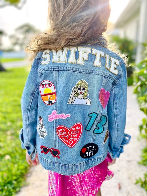 This Girls Jackets & Coats item by SunshineCityKidsCo has 96 favorites from Etsy shoppers. Ships from United States. Listed on 12 Jun, 2024 Eras Jacket, Frog Collection, Swift Outfits, Jean Jacket Patches, Apple Watch Bands Fashion, Girl Patches, Diy Denim Jacket, Taylor Outfits, Custom Patch