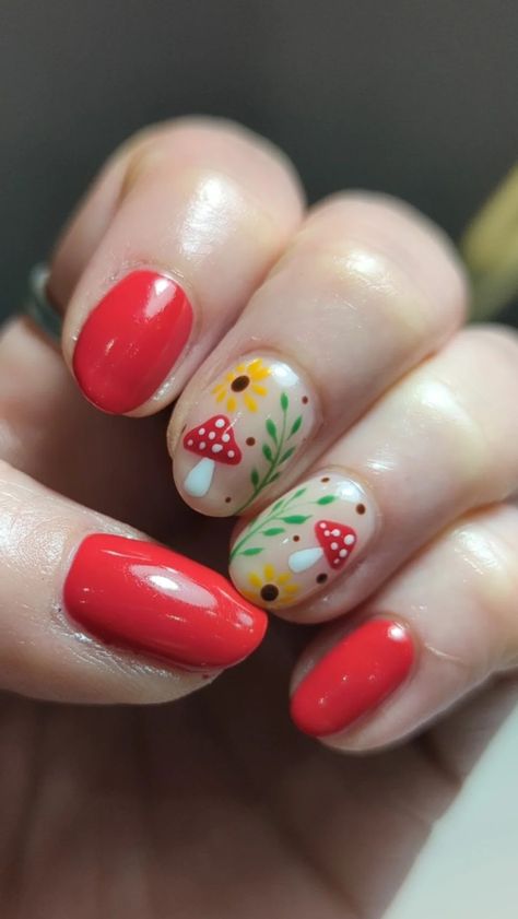 Nail Design Mushroom, Mushroom Design Nails, Red Mushroom Nails, Nana Nails, Moms Nails, Hot Hands, Fall Manicure, Cute Simple Nails, Fall Gel Nails