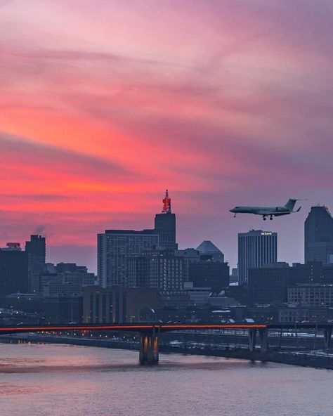 Saint Paul Minnesota, Saint Cloud Minnesota, St Paul Minnesota, Saint Paul, Night Time, Sunset Photography, Book Aesthetic, Minnesota, Aesthetic Pictures