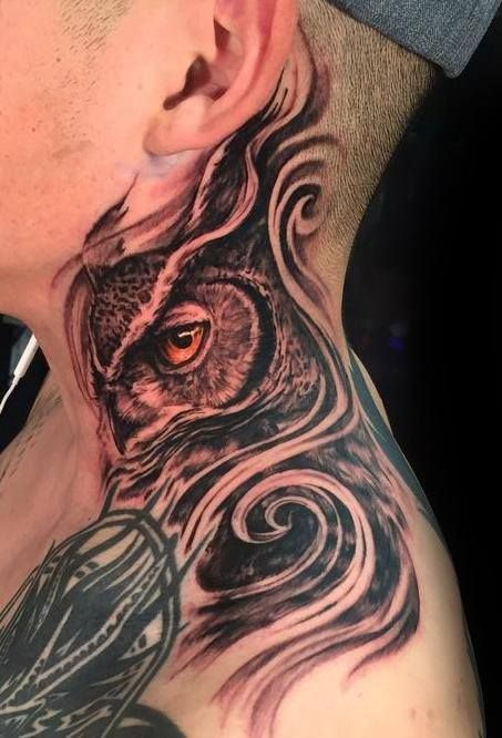 Mens Owl Neck Tattoo Ideas With Spiral Design Owl Neck Tattoo, Bird Tattoo Neck, Full Neck Tattoos, Owl Tattoo Drawings, Bird Tattoo Men, Best Neck Tattoos, Side Neck Tattoo, La Tattoo, Throat Tattoo