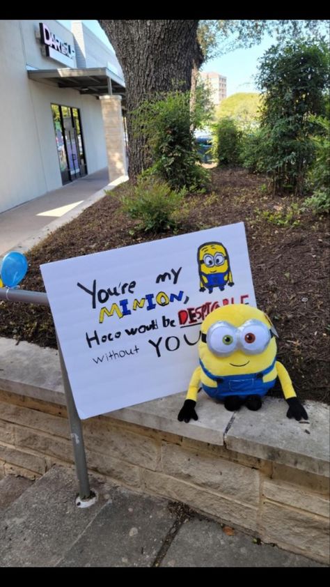 Hoco Proposals Minions, Minion Homecoming Proposal, Coraline Hoco Proposals Ideas, Minion Promposal, Minion Hoco Proposal, Hoco Boards, Hoco Posters, Homecoming Poster, Homecoming Poster Ideas