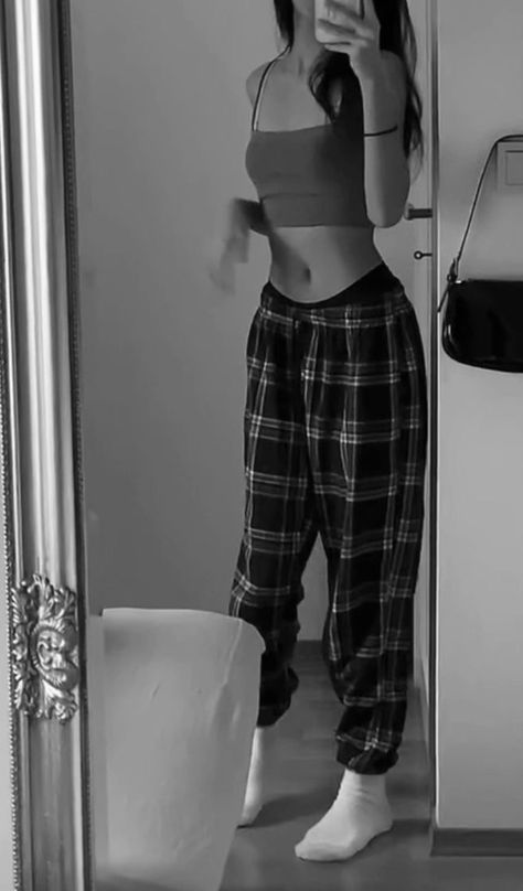 Hot Pjs For Women, Pajamas Mirror Selfie, Slip Dress Street Style, Pajamas Aesthetic, Slay Outfits, Tiktok Outfits, Shein Outfits, Selfie Ideas Instagram, Cute Pajamas