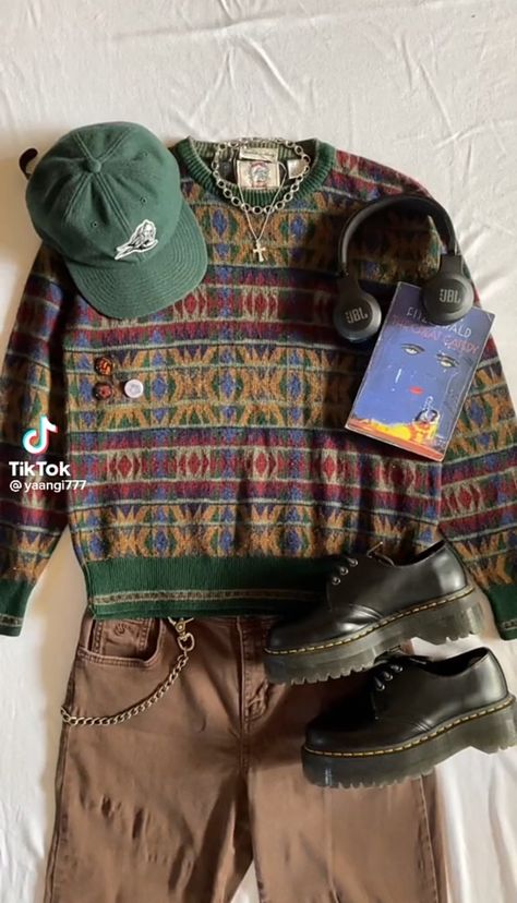 Masculine/guy downtown outfit inspo Men Earthy Fashion, Upcycled Clothes For Men, Folk Aesthetic Outfit Men, Artsy Guy Outfits, Fall Vintage Outfits Men, Indie Winter Outfits Men, Casual Earthy Outfits Men, Earthy Fashion Men, Earthy Clothes Men