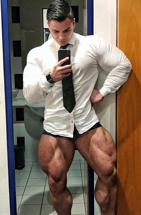 Bodybuilders In Suits, Muscle Hunk In Suit, Muscle Morph, Muscle Legs, Muscle Men Fashion, Muscle Suit, Masculine Men Muscle, Muscle Bodybuilder, Aesthetics Bodybuilding