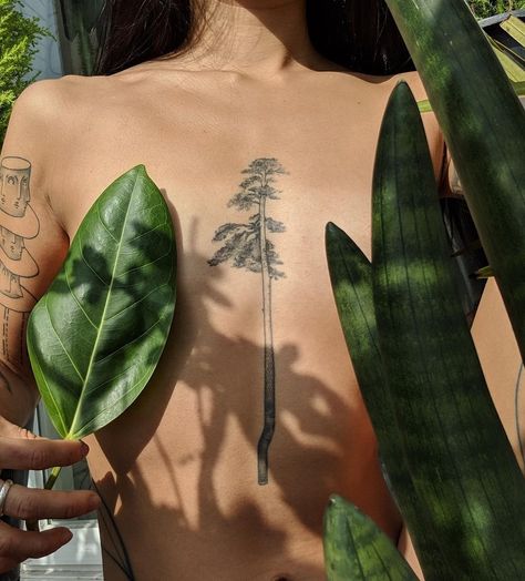 Jess Chen, when nature becomes a tattoo | Collater.al Shootout Tattoo, Woman Chest Tattoo, Fierce Tattoo, Tattoo Chest, 1 Tattoo, Aesthetic Tattoo, Skin Art, Chest Tattoo, Piercing Tattoo