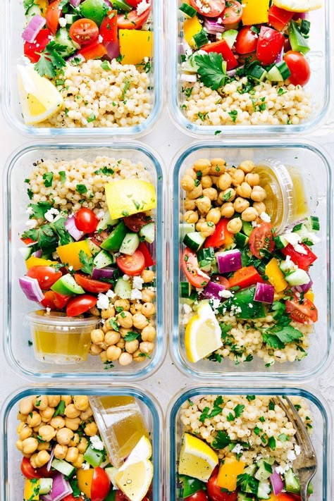 Greek Couscous Salad (Meal Prep Option) | Chelsea's Messy Apron Greek Couscous, Cooking Lobster, Greek Couscous Salad, Salad Meal Prep, Overnight Oat, Easy Healthy Meal Prep, Couscous Salad, Makanan Diet, Diet Vegetarian