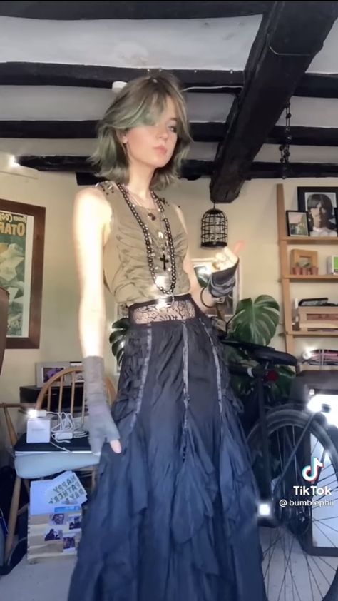 Fem Nonbinary Aesthetic, Fem Nonbinary Outfits, Nonbinary Aesthetic, Gender Envy, Gender Identity, Outfit Idea, Aesthetic Clothes, Pretty People, Tulle Skirt