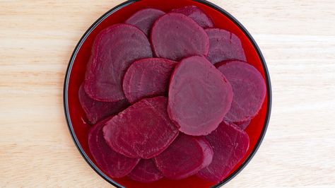 Canned Beets Recipe, Canned Beets, Pickled Beet Salad, Beet Pesto, Canned Foods, Perfect Smoothie, Fresh Beets, Beet Recipes, Pickled Beets