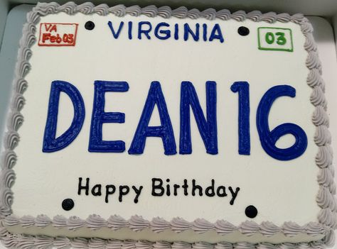 License plate birthday cake for the new driver Driving License Cake, New Driver Cake, Spongebob Driving, License Plate Cake, Boys 18th Birthday Cake, Drivers Lisence, Boy 16th Birthday, 17 Birthday Cake, Birthday Cakes For Teens