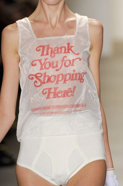 Recycled Fashion, Jeremy Scott, Plastic Bags, Mode Inspiration, Looks Vintage, Ethical Fashion, Fast Fashion, Fashion Week Spring, New York Fashion Week