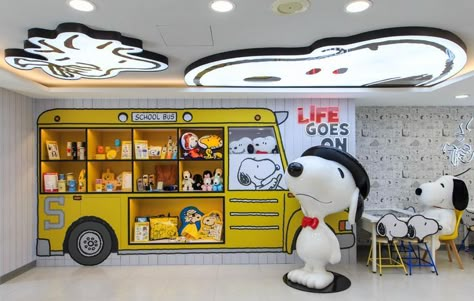 Logo P, Cute Shop, Bus Life, 7 Eleven, Snoopy Love, Mid Autumn Festival, Little Twin Stars, Peanuts Snoopy, Merchandise Design