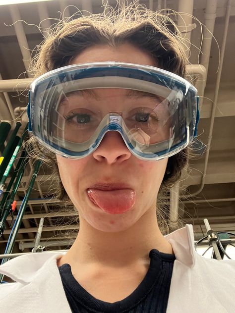 Chemistry is rly hard but the labs keep me happy Goggles Aesthetic, Chemistry Aesthetic, Safety Goggles, Safety Glasses, Chemistry, Goggles, Lab, My Life