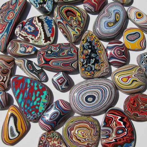 Fordite Jewelry, Cool Rocks, Vehicle Paint, Design Photo, Rocks And Gems, Minerals And Gemstones, Car Painting, Gems And Minerals, Stone Rocks