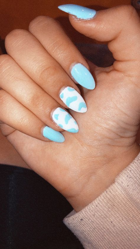 Light Blue Cow Print Nails, Blue Nails Cow Print, Cow Print Nails Blue, Blue Cow Nails, Blue Cow Print Nails, Safari Nails, Blueberry Cow, Gel Manicure Colors, Character Nails