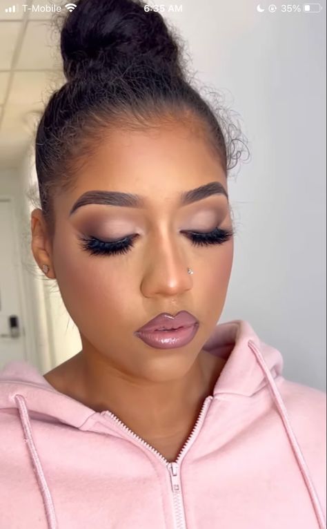 Subtle Pink Makeup Looks, Makeup For Pink Outfit, Soft Pink Glam Makeup, Makeup For Grey Dress, Insta Baddie Makeup, Reception Makeup, Soft Bridal Makeup, Shower Makeup, Pink Smokey Eye