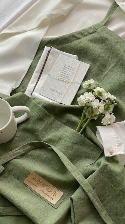 Green pillow with white flowers Verde Aesthetic, Sage Aesthetic, Green Widget, Green Vibe, Mint Aesthetic, Green Inspo, Mint Green Wallpaper, Matcha Aesthetic, Sage Green Aesthetic