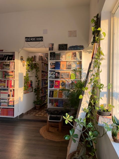 Cute Bookshop Aesthetic, Small Shops Aesthetic, Museum Bookstore Aesthetic, Coffee Bookstore Aesthetic, Book Store Aesthetic Wallpaper, Bookstore Astethic, Cute Bookstore Ideas, Bookstore With Plants, Small Bookshop Aesthetic