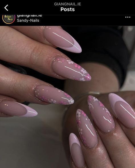 Light Purple Pink Nails, Purple And Pink Nails, Elegant Touch Nails, Birthday Nail Designs, Baby Pink Nails, Fake Nails Designs, Light Nails, Almond Nails Designs, Almond Nail