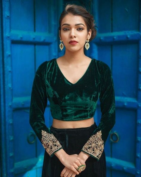 Velvet Blouse Designs Latest, Velvet Blouse Designs, Black Velvet Blouse Design, Cold Shoulder Blouse Designs, Blouse Designs For Saree, Green Velvet Blouse, Velvet Blouse Design, Function Dresses, Emerald Green Velvet