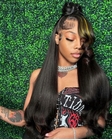 Yellow Highlights, Black Wig, Sleek Hairstyles, Front Lace Wigs Human Hair, Straight Wig, Hair Color For Black Hair, Black And Yellow, Bad Hair, Lace Frontal Wig