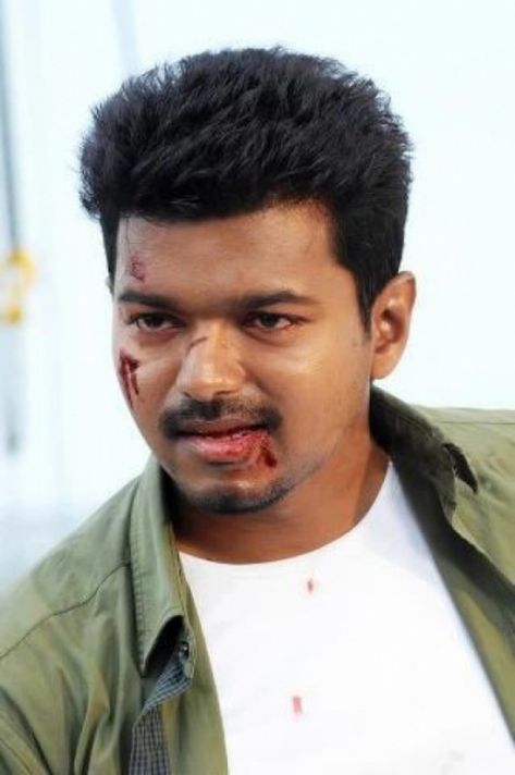 Thuppaki Vijay Images Hd, Thuppaki Vijay Images, Vijay Hairstyle, Nayanthara In Saree, Vijay Images, Indian Movie Songs, Ilayathalapathy Vijay, Actor Vijay, Hairstyles Photos