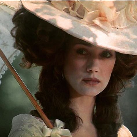 marisa berenson. barry lyndon. 18th Century Hats, Marisa Berenson, Barry Lyndon, Ryan O'neal, Clockwork Orange, Romantic Drama, Costumes Pictures, Shag Haircut, Stanley Kubrick