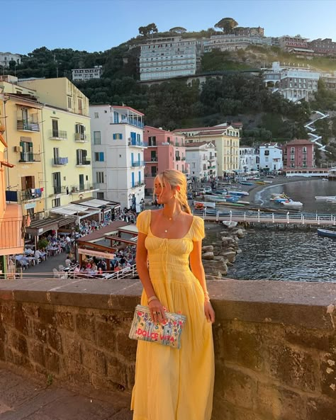 wearing a lot of yellow this summer💛 Rome Italy Aesthetic Outfits, Vacay Pics, Foto Inspo, Inspo Fits, Lake Maggiore, Beach Ootd, Halter Dress Summer, Italian Vacation, Honey Moon