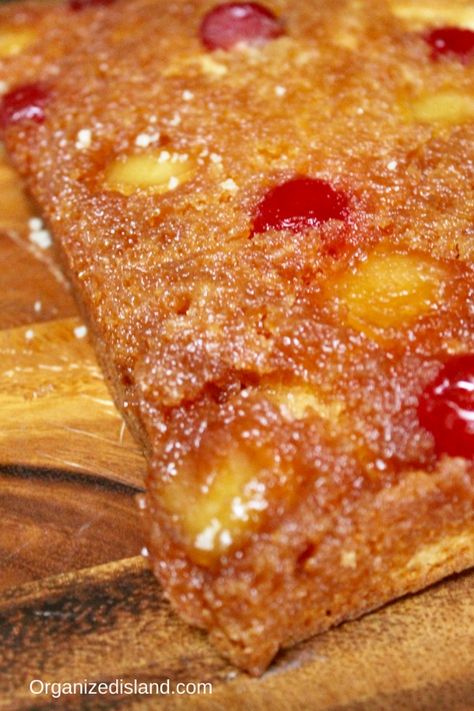 Crushed Pineapple Cake, Recipes With Crushed Pineapple, Easy Pineapple Upside Down Cake, Pineapple Upside Cake, Pineapple Upside Down Cake Recipe, Pineapple Dump Cake, Upside Down Cake Recipe, Pineapple Dessert Recipes, Pineapple Desserts