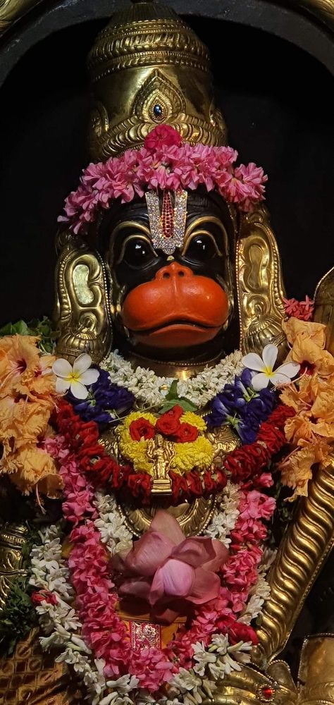 God Anjaneya Images, Sri Anjaneya Images Hd, Lord Hanuman Hd Wallpaper For Iphone, Hanuman Images Hd Wallpaper, Anjaneya Photos, Anjaneya Swamy Images, Display Pictures For Whatsapp, Anjaneya Swamy, Hanuman Chalisa Video