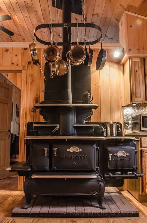 Shop Dual Fuel Cook Stoves - Good Time Stove Company Antique Kitchen Stoves, Antique Wood Stove, Wood Burning Cook Stove, Old Stove, Wood Stove Cooking, Wood Stove Fireplace, Vintage Stoves, Antique Stove, Cast Iron Stove