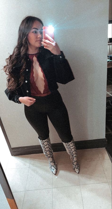 Black Jean jacket. Body suit from Victoria Secrets. Faux leather leggings. Faux snake skin knee boots Outfits Jean, Las Vegas Outfit, Black Jean Jacket, Vegas Outfit, Body Suit Outfits, Black Jean, Victoria Secrets, Faux Leather Leggings, Leather Leggings