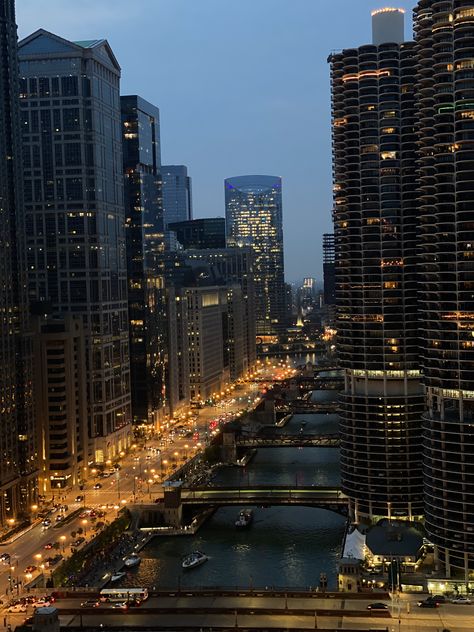 Chicago Rooftop Deck, Chicago Astethic, Calming Lights, New York Sightseeing, Chicago Rooftop, City Core, Chicago Weekend, Nyc Vacation, City Life Aesthetic