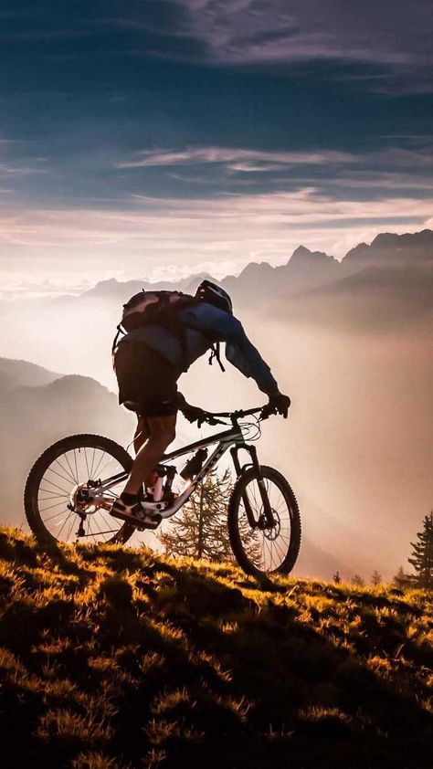 Mtb Wallpaper, Bicycle Wallpaper, Must Have Camping Gear, Mountain Biking Photography, Mtb Downhill, Mountain Bike Art, Cycling Pictures, Cycling Photography, Downhill Mountain Biking