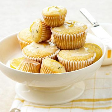 Fresh Rosemary & Lemon Cupcakes Lemon Cupcake Recipe, Margarita Cupcakes, Fun Cupcake Recipes, Spring Baking, Healthy Cake Recipes, Spring Cake, Spring Desserts, Lemon Cupcakes, Healthy Cake