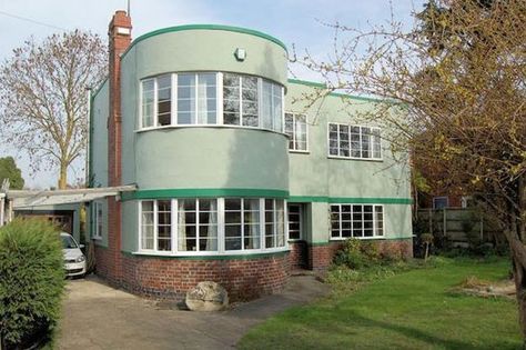 Dream House Design, Art Deco Houses, Art Deco House, Arte Art Deco, Art Deco Homes, Deco House, House Design Ideas, Art Deco Interior Design, Unusual Buildings