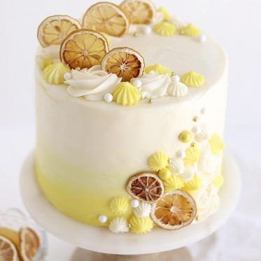 Lemon Cake With Lemon Cream Cheese Buttercream - Sugar & Sparrow Lemon Birthday Cakes, Perfect Cake Recipe, Candied Lemon Slices, Lemon Birthday, Lemon Layer Cakes, Chandelier Cake, Lemon Cakes, Cream Cheese Buttercream, Cake Frosting Recipe