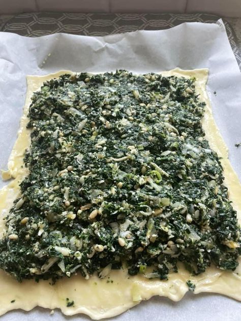 Spinach Pie With Puff Pastry, Spinach Ricotta Feta Puff Pastry, Spanakopita With Puff Pastry, Spinach Puffed Pastry, Spanikota Puff Pastry, Spanokita Recipe Puff Pastry, Spinach Pie Puff Pastry, Spinach Feta Puff Pastry, Spinach Squares