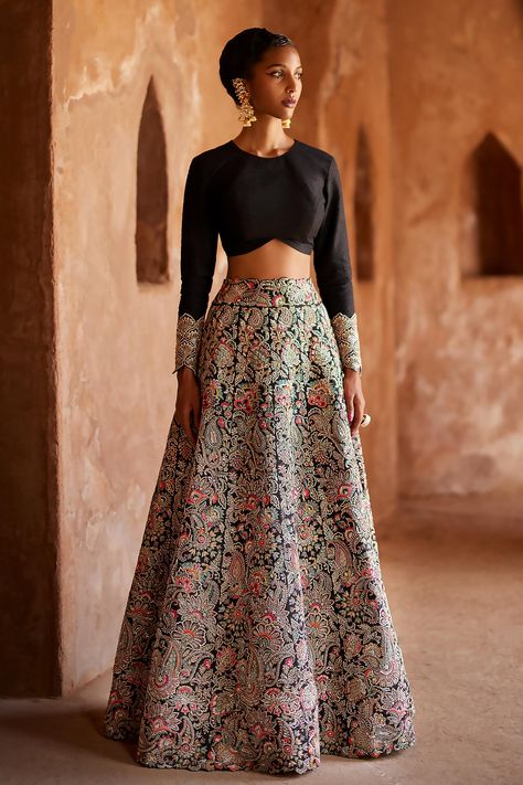 Buy Black Cape Organza And Raw Silk Embroidered Resham Round Artha Lehenga Set With For Women by Mrunalini Rao Online at Aza Fashions. Long Sleeve Indian Outfit, Mrunalini Rao Lehenga, Indian Outfits Simple, Mrunalini Rao, Indian Fits, Jacket Lehenga, Cape Lehenga, Simple Lehenga, Raw Silk Lehenga