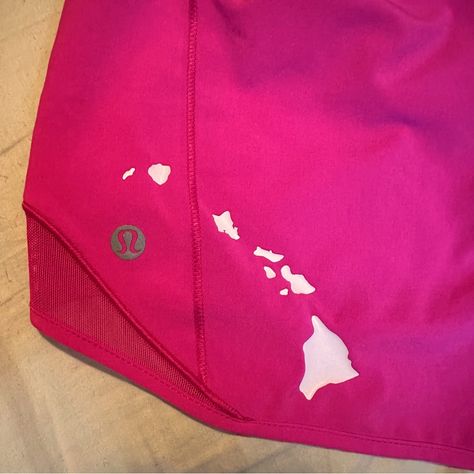 Like New Lululemon Hotty Hot Low-Rise Short 2.5" Sonic Pink Hawaii 4 Washed Once, Never Worn. Max Out That Stride. We Cut These Shorts With Extra Room So You Can Run Freely. Swift Fabric Is Lightweight, Four-Way Stretch, Sweat-Wicking, And Quick-Drying Designed For: Run Recycled Polyester: 100% Of The Polyester In This Product Is Recycled Built-In Liner : Built-In Liner Offers Extra Coverage Storage: Discreet Zippered Pocket Holds A Key Or Cash Secret Pocket: Stash Your Stuff In The Secret Liner Hawaii Lululemon, Pink Hawaii, Lulu Shorts, Lululemon Speed Up Shorts, Lululemon Hotty Hot Shorts, Secret Pocket, Surf Shorts, Hotty Hot Shorts, Fashion Closet