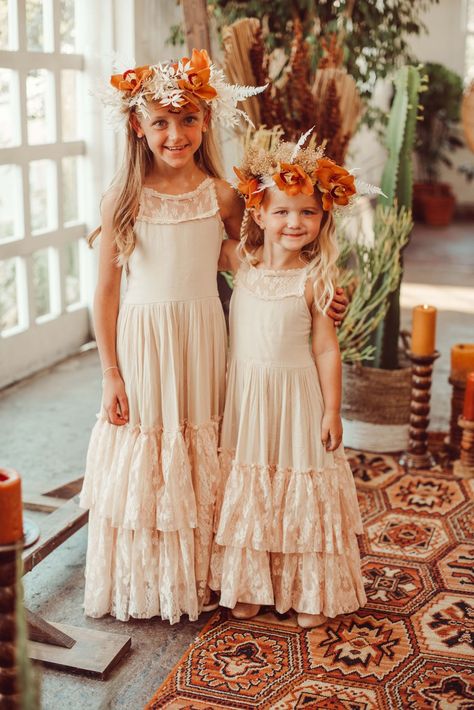 Wedding flower girl basket