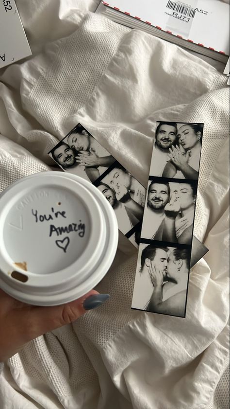 engagement anouncement inspo Simple Engagement Announcement Photo Ideas, Engagement Announcement Aesthetic, Engament Announcements Ideas, Soft Launch Engagement, Engaged Instagram Story, Photo Booth Engagement Photos, Subtle Engagement Announcement, Engagment Annoucment, Engagement Reveal Ideas