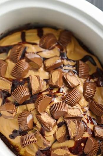 Weight Watcher Desserts, Crock Pot Food, Coconut Dessert, Crock Pot Desserts, Swirl Cake, Slow Cooker Desserts, Peanut Butter And Chocolate, Brownie Desserts, Low Carb Dessert