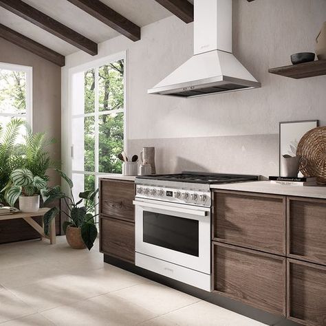 SMEG COOKERS Portofino Aesthetic, Smeg Stove, Living Room Joinery, Wet Kitchen, Freestanding Oven, Smeg Kitchen, Kitchen Hood Design, Smeg Appliances, Appliance Storage