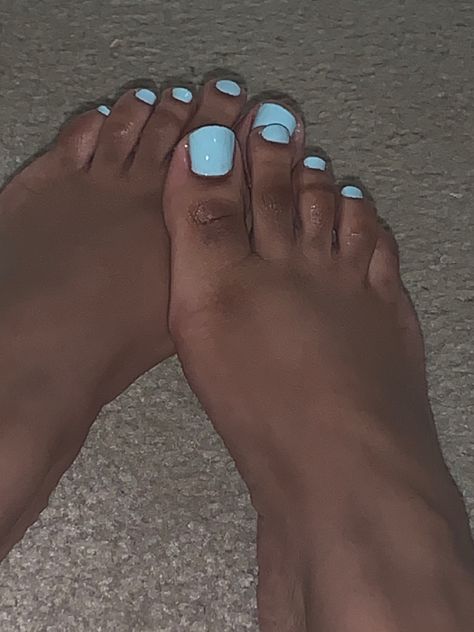 Sky Blue Toe Nails, Light Blue Toes, Baby Blue Toe Nails, White Pedicure Black Women, Pastel Blue Pedicure, Light Blue Toe Nails, Sky Blue Pedicure, Light Blue Mani Pedi, White Toes Pedicure Black Women