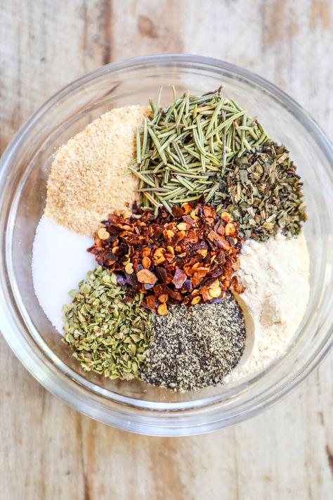 Tuscan Seasoning · Easy Family Recipes Tuscan Seasoning Blend, Seasoning Ground Turkey, Tuscan Seasoning Recipe, Tuscan Seasoning, Homemade Seasoning, Easy Family Recipes, Baking Homemade, Turkey Chicken, Fresh Spices