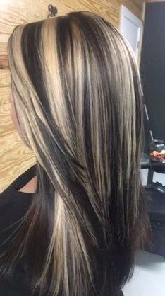 Long Blonde Hair Color Ideas, Long Blonde Hair Color, Skunk Hair, Blonde Hair Color Ideas, Hair Streaks, Brown Hair With Blonde Highlights, Summer Hair Color For Brunettes, Hair Stylies, Hair Color Highlights