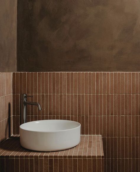 Tile Splashback Bathroom Sink, Tiled Vanity, Tiny Bathroom Design, Terracotta Bathroom, Lime Wash Brick, Warm Bathroom, Brown Tile, Beach Drive, Design Anthology